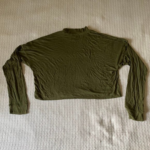 Women's Turtleneck Long Sleeve Top - Picture 4 of 6